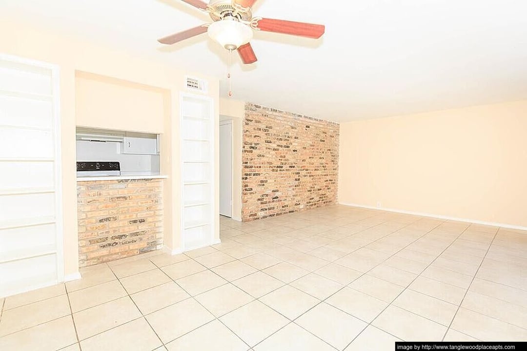 Tanglewood Place - 2